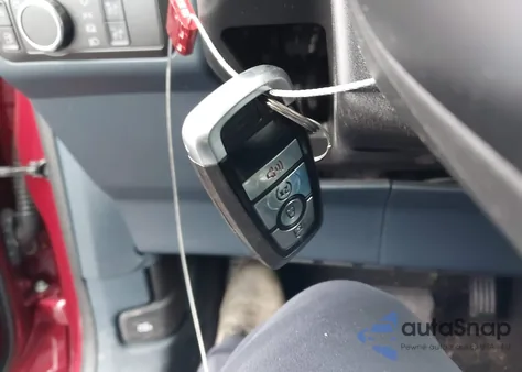 2025 Ford Maverick Xlt z USA, uszkodzony, nr VIN 3FTTW8H31SRA76080